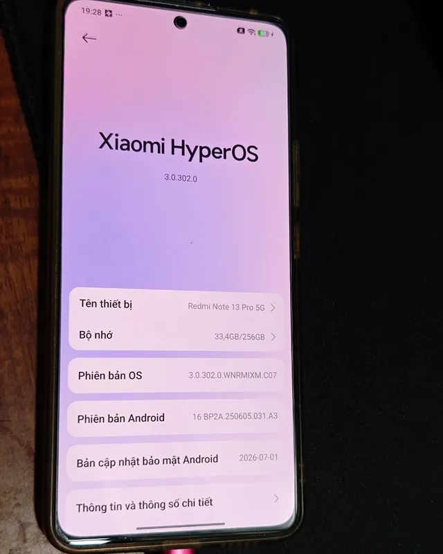 Redmi Note 13 Pro 5G running Xiaomi HyperOS